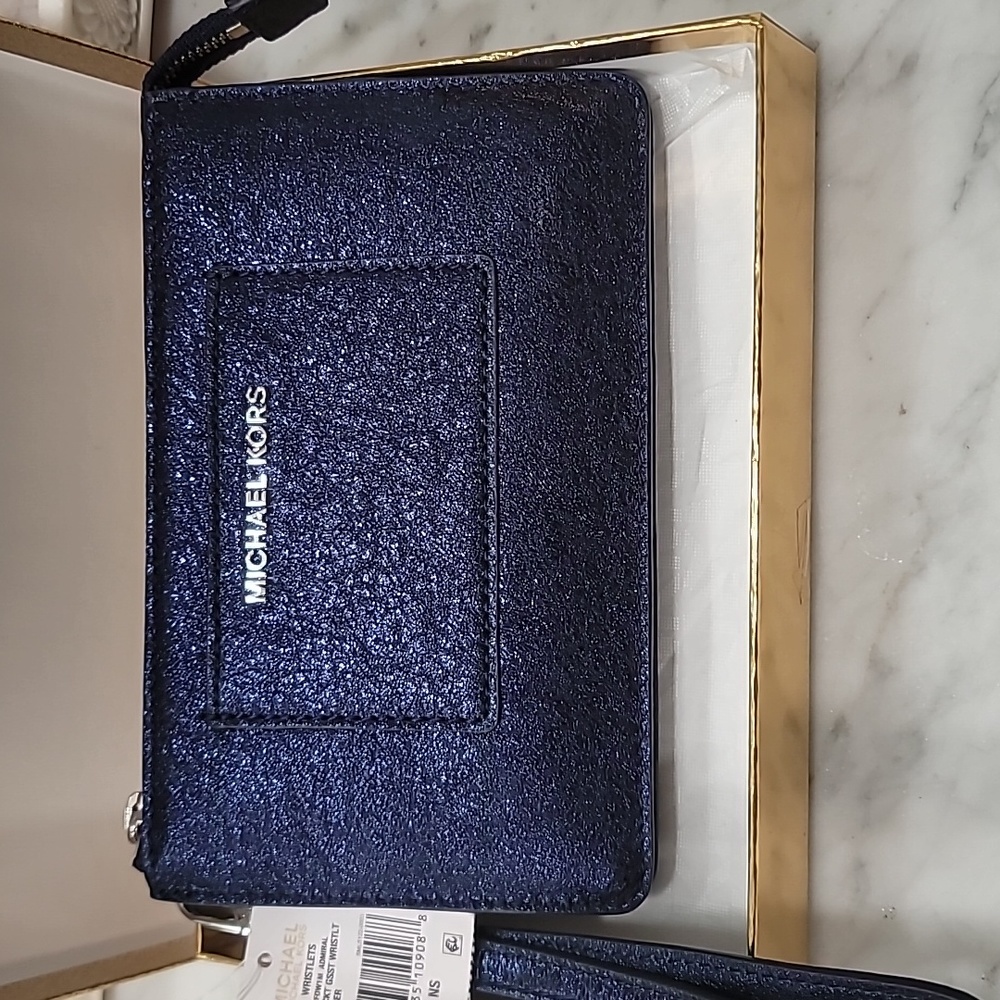 Michael Kors Wristlet